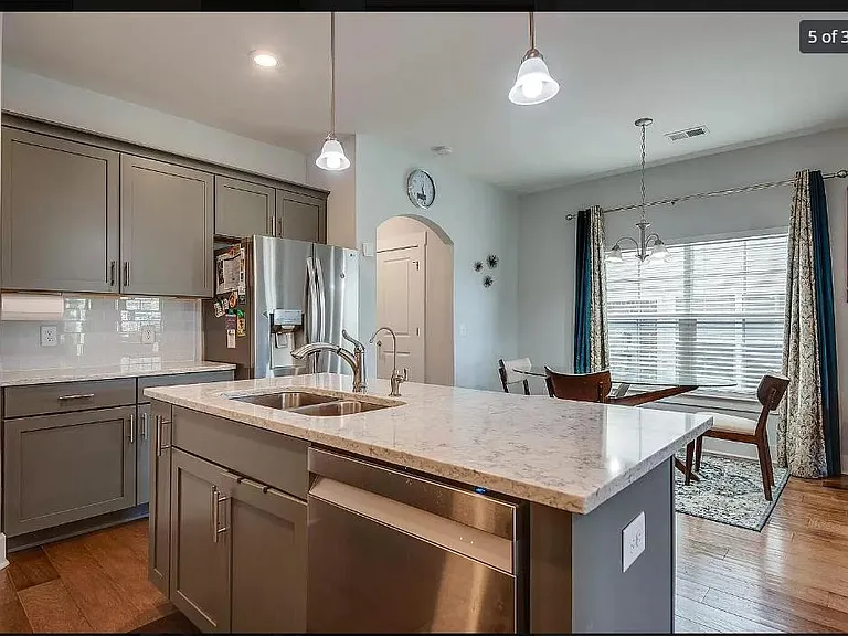 2037 Orangery Dr — Photo 10