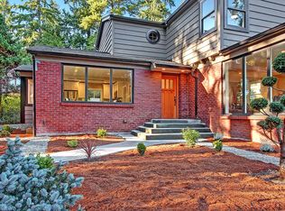 17510 Ballinger Way NE, Lake Forest Park, WA 98155