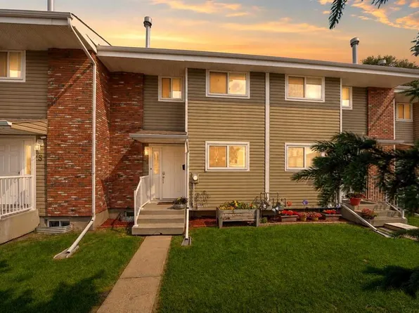 5812 S 61st St #4, Red Deer, AB T4N 6H4