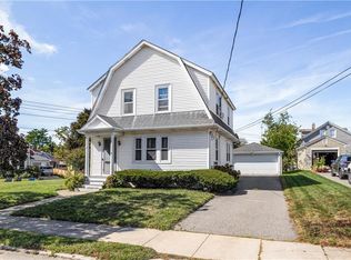 153 Lyndon Rd, Cranston, RI 02905