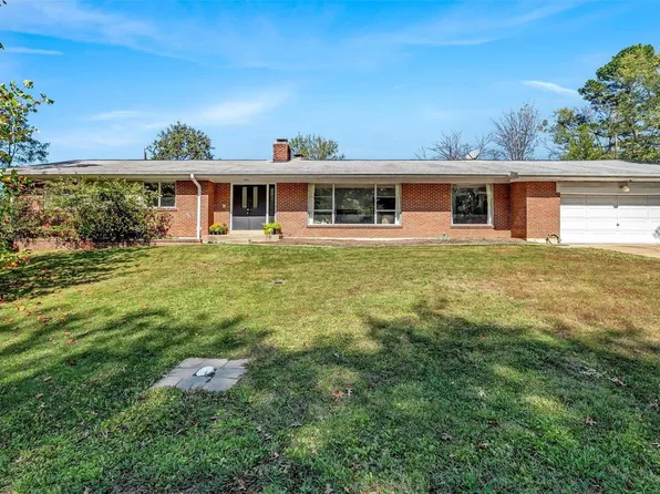 6 Melshire Ct, Saint Louis, MO 63122