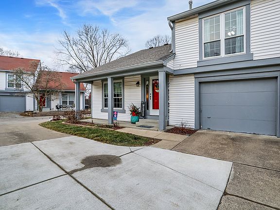 3rd image of 7813 Hunters Path