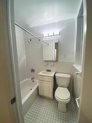 Rented by Bond New York | media 7