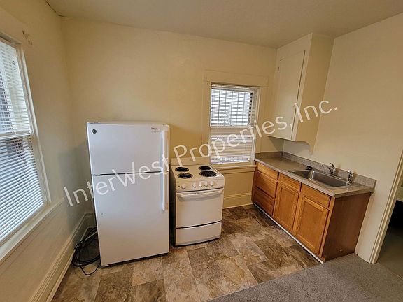 2nd image of 2938-2948 NE Martin Luther King Jr Blvd #D