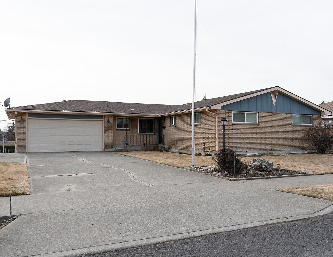 5809 N Fleming St, Spokane, WA 99205 | Zillow
