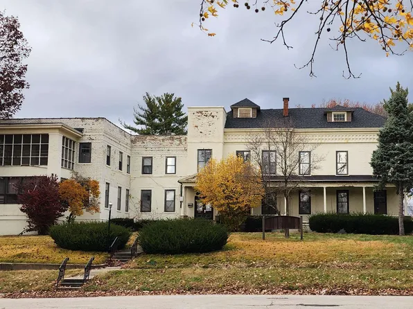 541 E Black Ave, Springfield, IL 62702