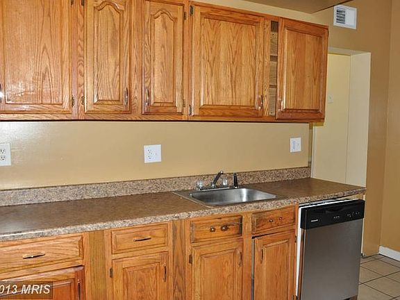 5th image of 6019 Park Pl