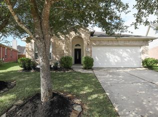 13108 Ferry Cove Ln, Pearland, TX 77584