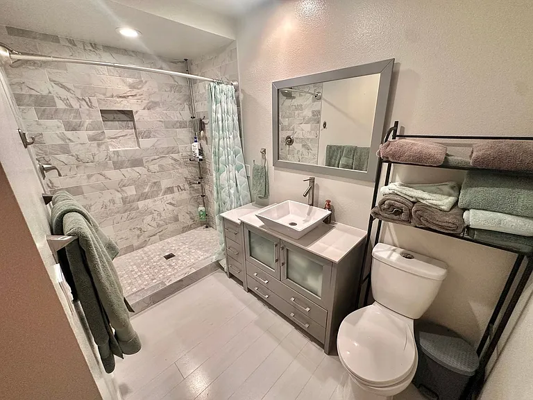 9201 NE Juanita Dr #207 — Photo 8