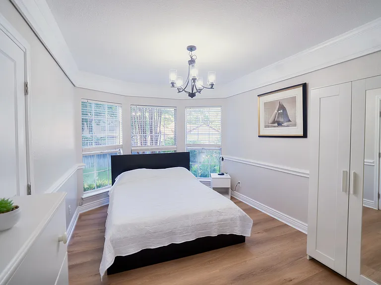 516 Briarcroft Dr — Photo 4