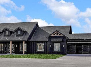 5801 Hidden Village Ct, El Paso, TX 79932