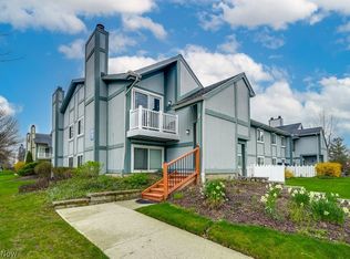 9024 Portage Pointe Dr APT F, Streetsboro, OH 44241