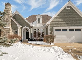 2970 Oxford Ct, Aurora, IL 60502