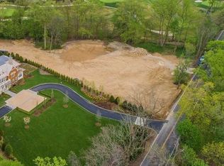 51 Cow Neck Rd, Sands Point, NY 11050