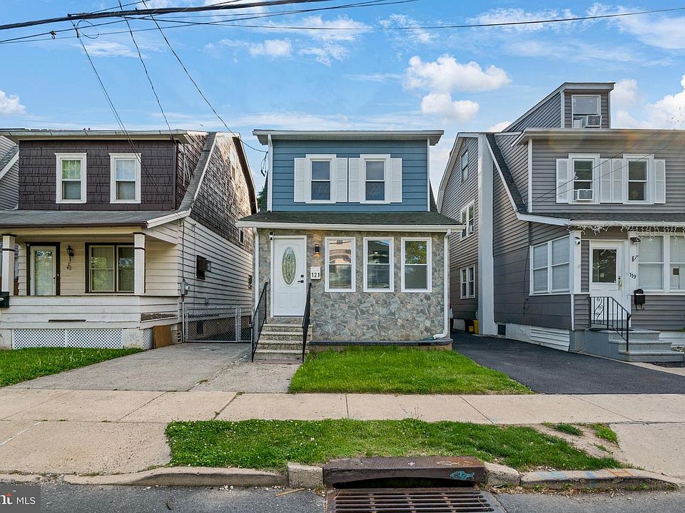 1st image of 121 Dickinson Ave