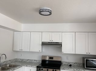 2822 E Mobile Ln APT 3, Phoenix, AZ 85040