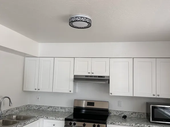 2822 E Mobile Ln, Phoenix, AZ
