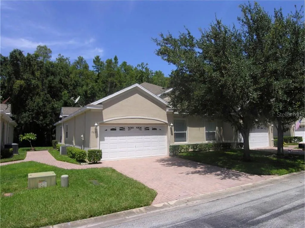 2 bed, 2.0 bath, 1384 sqft, $2,115 — Photo 1