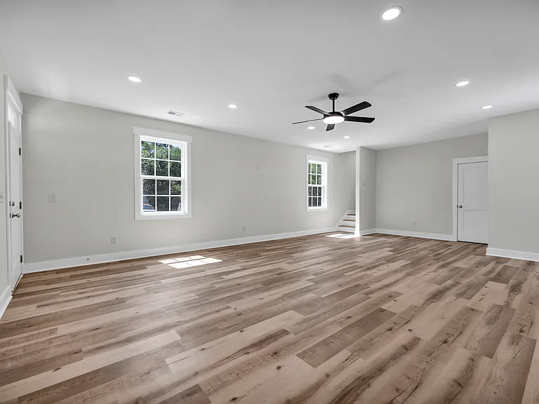 1158 Olympia Ave — Photo 18