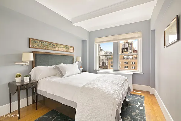 Sold by Corcoran | media 21