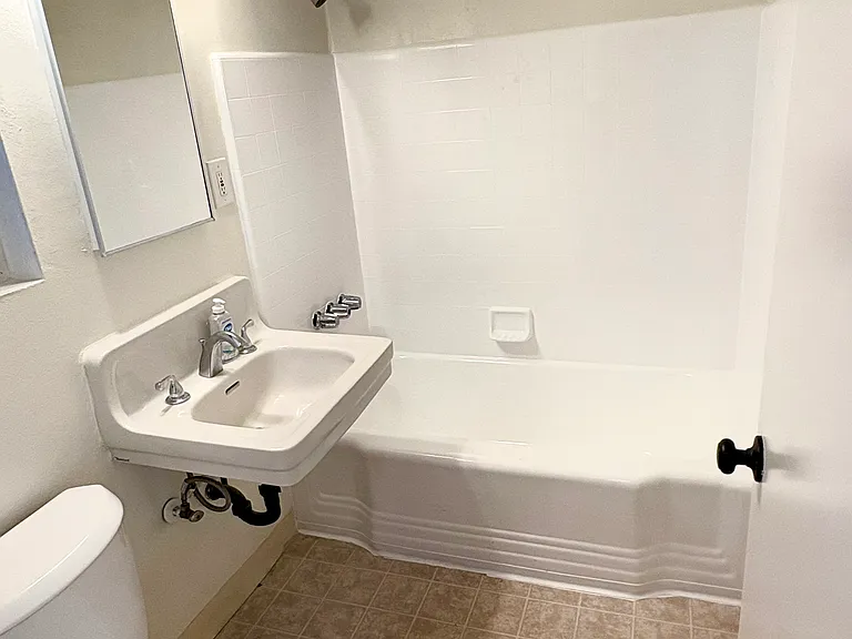 1800 Calafia St #A — Photo 18