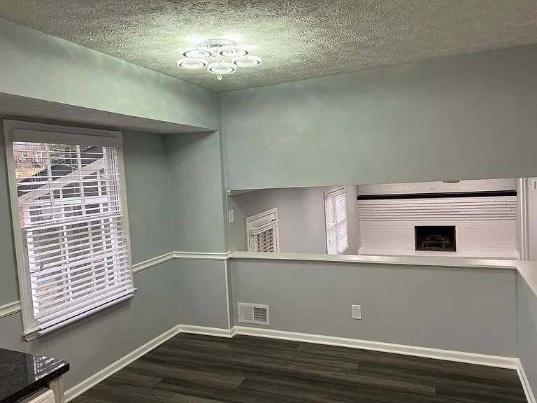 6959 Lockridge Dr — Photo 36