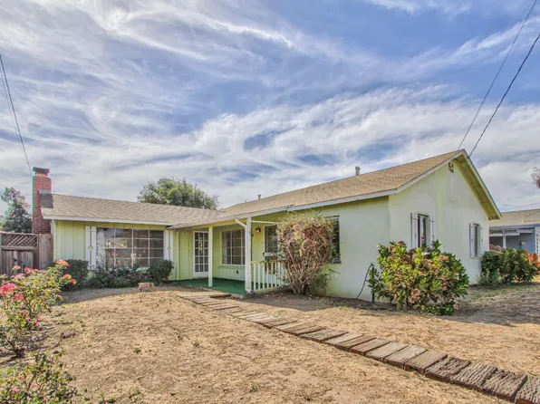 119 10th St, Greenfield, CA 93927