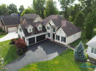 3158 Deep Water Ln, Maumee, OH 43537