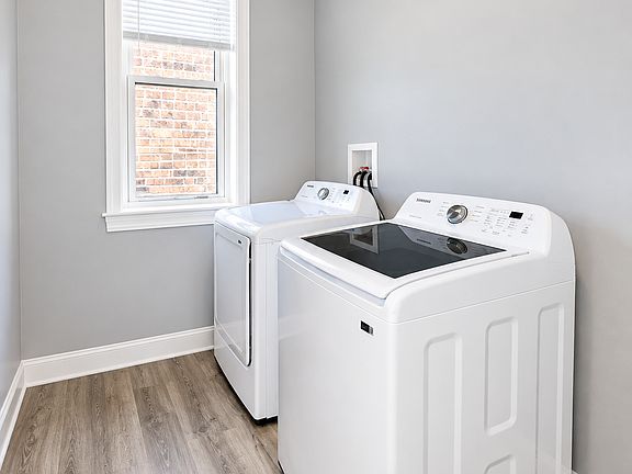 2nd image of 1444 N Talman Ave #1