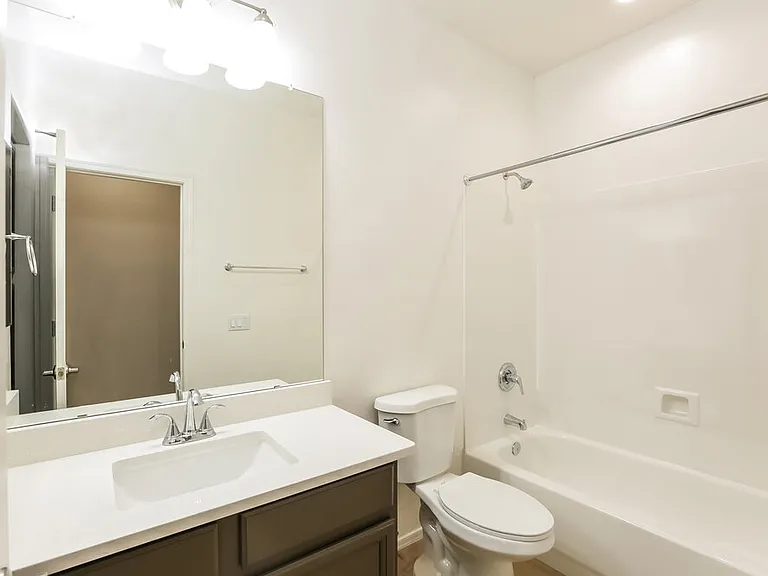 6842 S 26th Pl — Photo 15