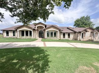 5 Country Club Rd, Shawnee, OK 74801