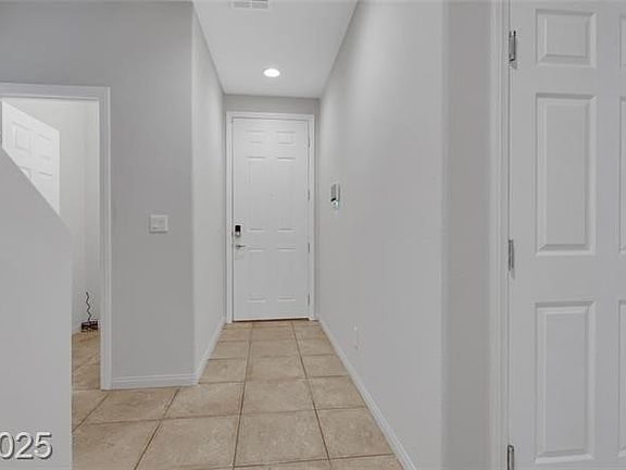5th image of 5905 Middle Rock St