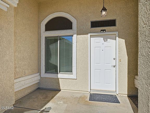 3rd image of 1568 W Camino Acierto