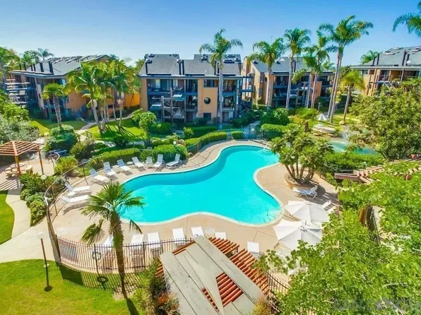 4009 Layang Layang Cir APT F, Carlsbad, CA 92008