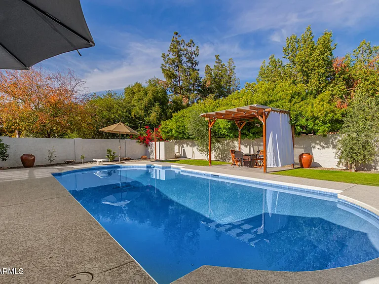 1948 E Jeanine Dr — Photo 18