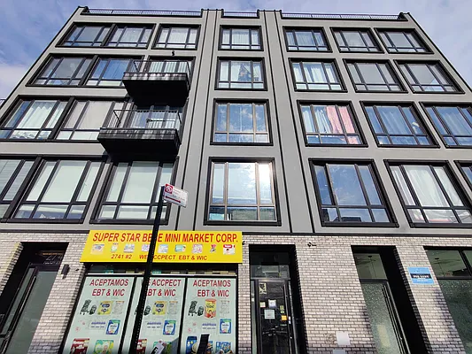 Rented by Signature Property Realty | media 2