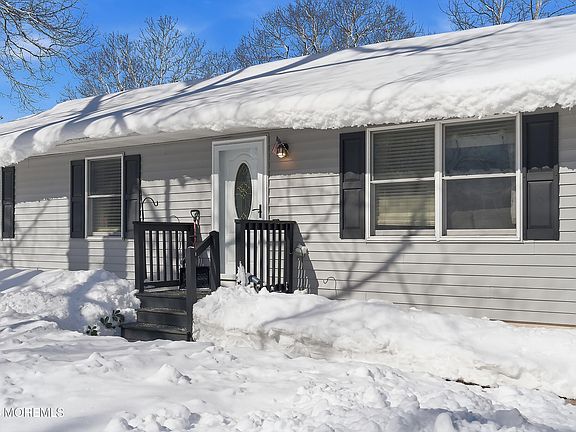 3rd image of 7 Letts Landing Road