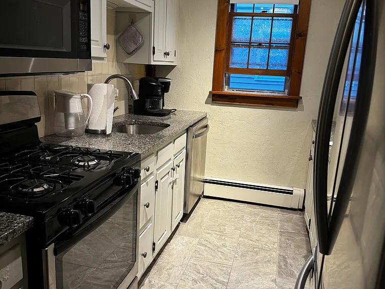 42 Essex St #1 — Photo 5