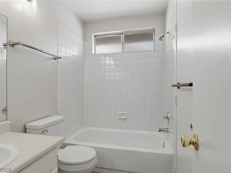 6224 Caprino Ave — Photo 22