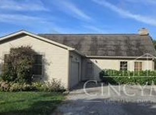 120 Custer Dr, Lake Waynoka, OH 45171