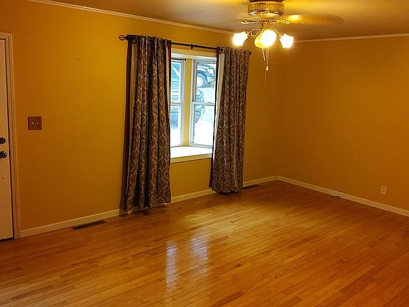 5th image of 24 Blue Mountain Dr