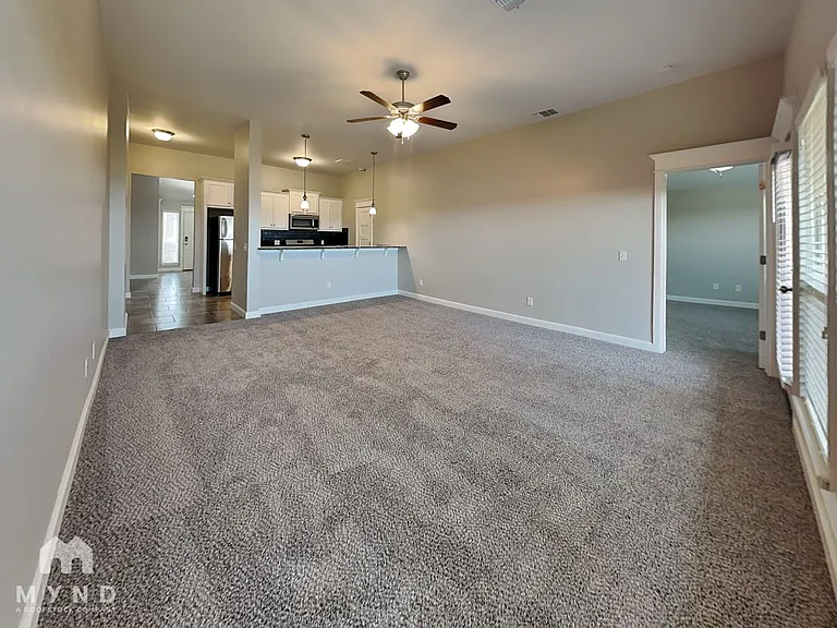 18218 Manera Way — Photo 4