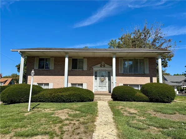 201 E Hazelcroft Ave, New Castle, PA 16105