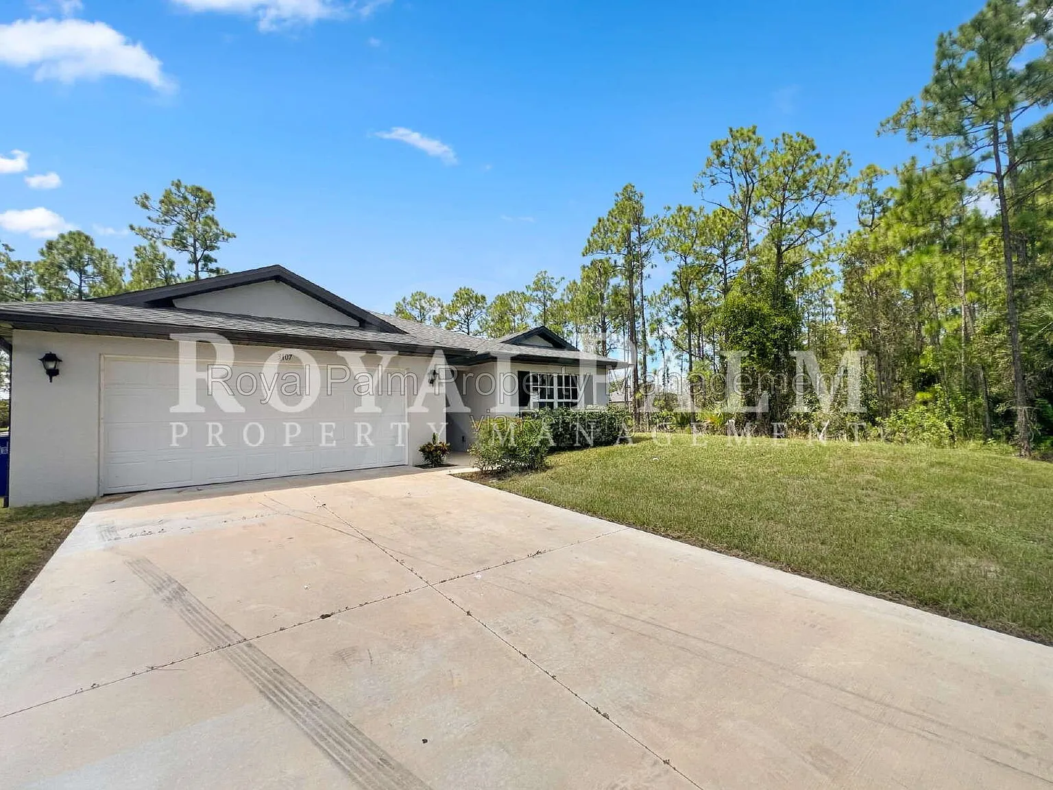 4 bed, 2.0 bath, 1809 sqft, $2,199 — Photo 4