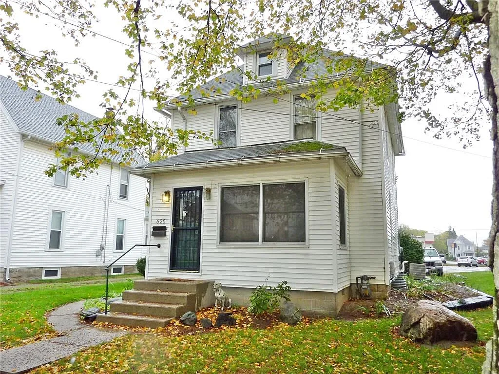 625 S Detroit St photo 1