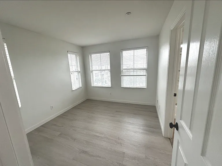 1800 Oak St #432 — Photo 15