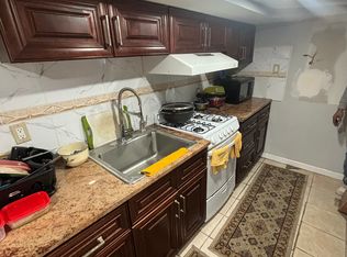 147-30 229th St, Springfield Gardens, NY 11413