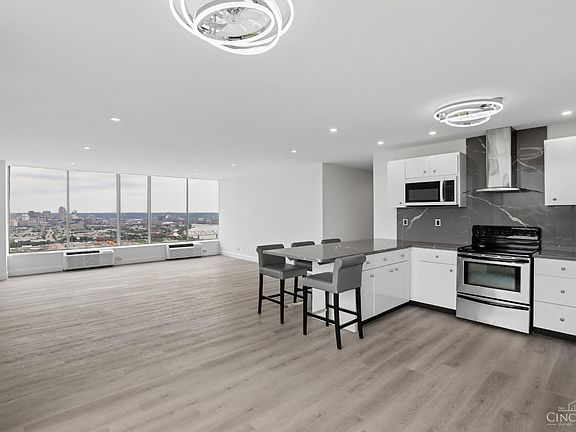 5th image of 810 Matson Pl Unit 602