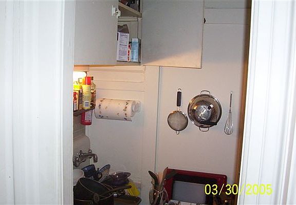 318 #1 - Kitchen