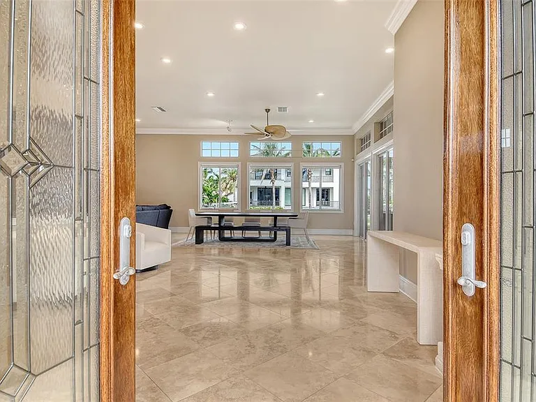 591 Putting Green Ln — Photo 8